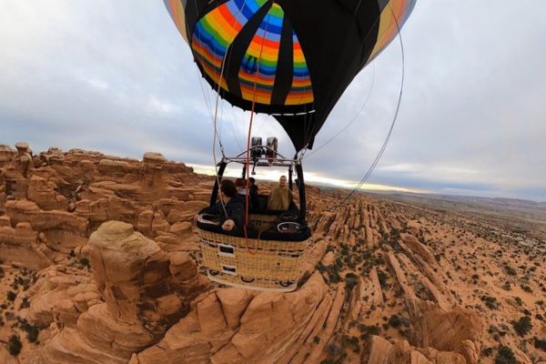 redrock hot air balloon tours in moab