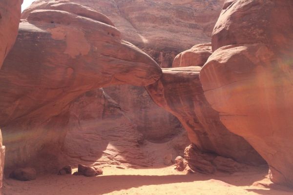 sand dune arch trail