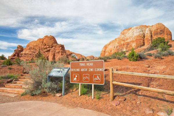 skyline arch trailhead