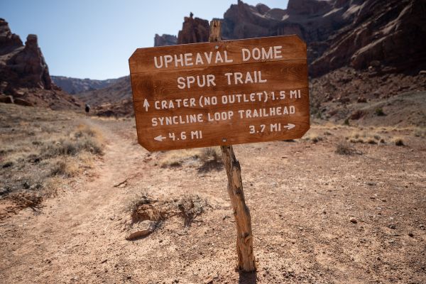 upheaval dome trailhead