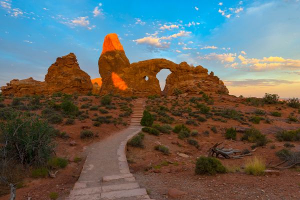 windows loop trail busiest